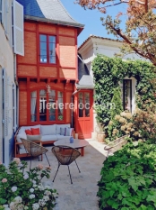 Ile de Ré:Demeure d'exception vue mer au cœur de saint martin de ré