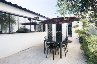 Ile de R&eacute;:Maison antioche intra-muros à st martin de ré