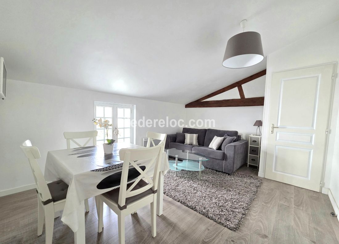 Photo 20 : SEJOUR d'une maison situ&eacute;e &agrave; Sainte-Marie-de-R&eacute;, &icirc;le de R&eacute;.