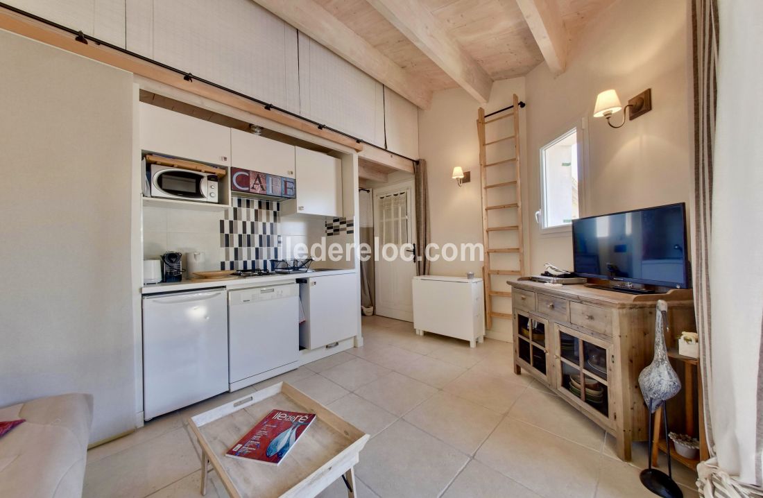 Photo 6 : NC d'une maison situ&eacute;e &agrave; Saint-Martin-de-R&eacute;, &icirc;le de R&eacute;.