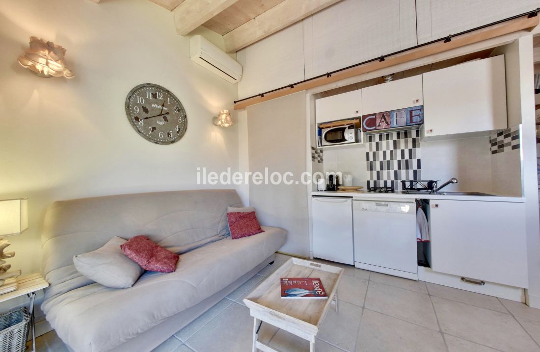 Photo 7 : NC d'une maison situ&eacute;e &agrave; Saint-Martin-de-R&eacute;, &icirc;le de R&eacute;.