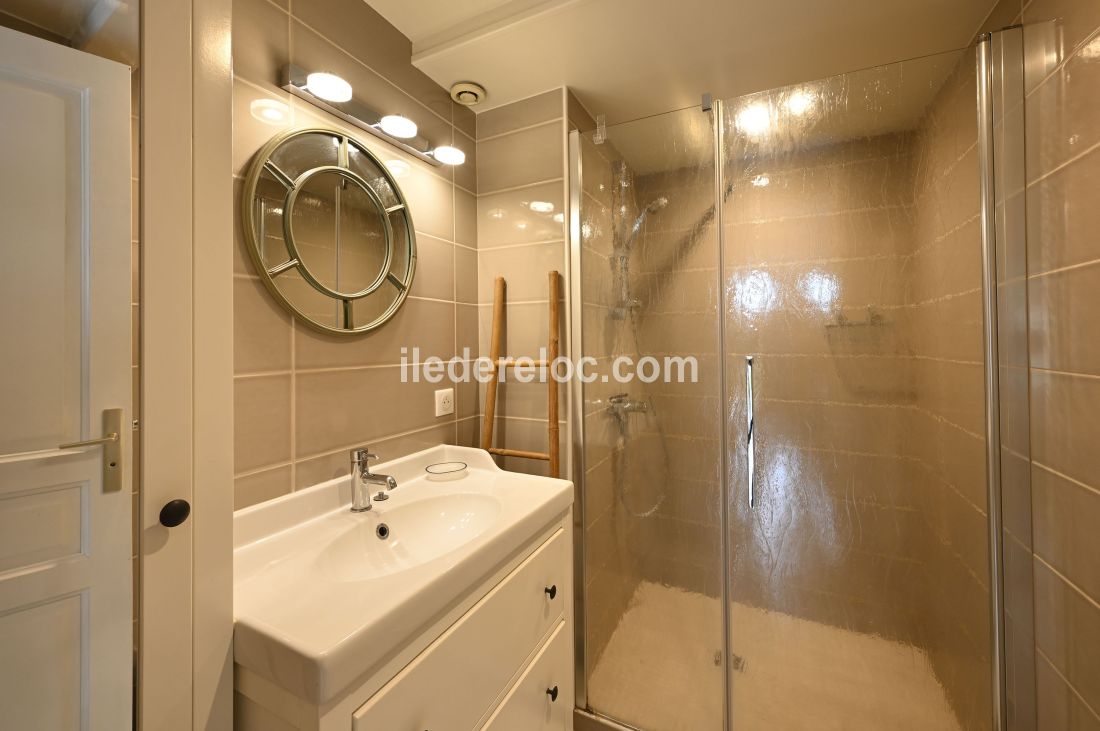 Photo 12 : NC d'une maison situ&eacute;e &agrave; Saint-Martin-de-R&eacute;, &icirc;le de R&eacute;.