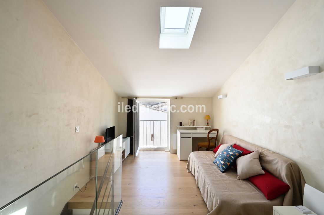 Photo 4 : NC d'une maison situ&eacute;e &agrave; Saint-Martin-de-R&eacute;, &icirc;le de R&eacute;.