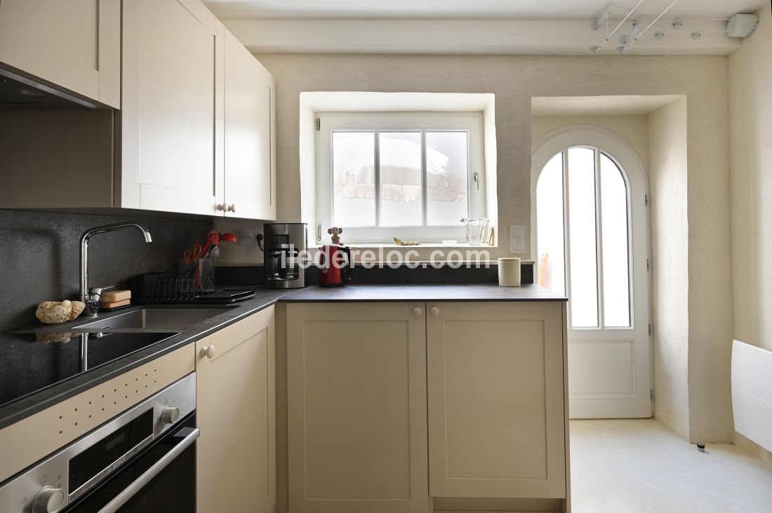 Photo 15 : NC d'une maison situ&eacute;e &agrave; Saint-Martin-de-R&eacute;, &icirc;le de R&eacute;.