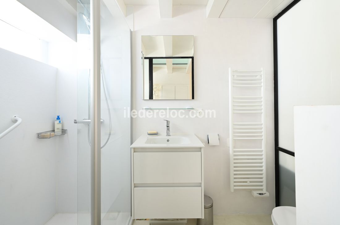 Photo 18 : NC d'une maison situ&eacute;e &agrave; Saint-Martin-de-R&eacute;, &icirc;le de R&eacute;.