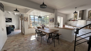 Ile de R&eacute;:Les portes en ré- maison de charme rénovée en impasse, au coeur du village, calm