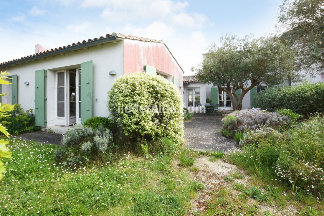 Photo 6 : NC d'une maison situ&eacute;e &agrave; La Couarde-sur-mer, &icirc;le de R&eacute;.