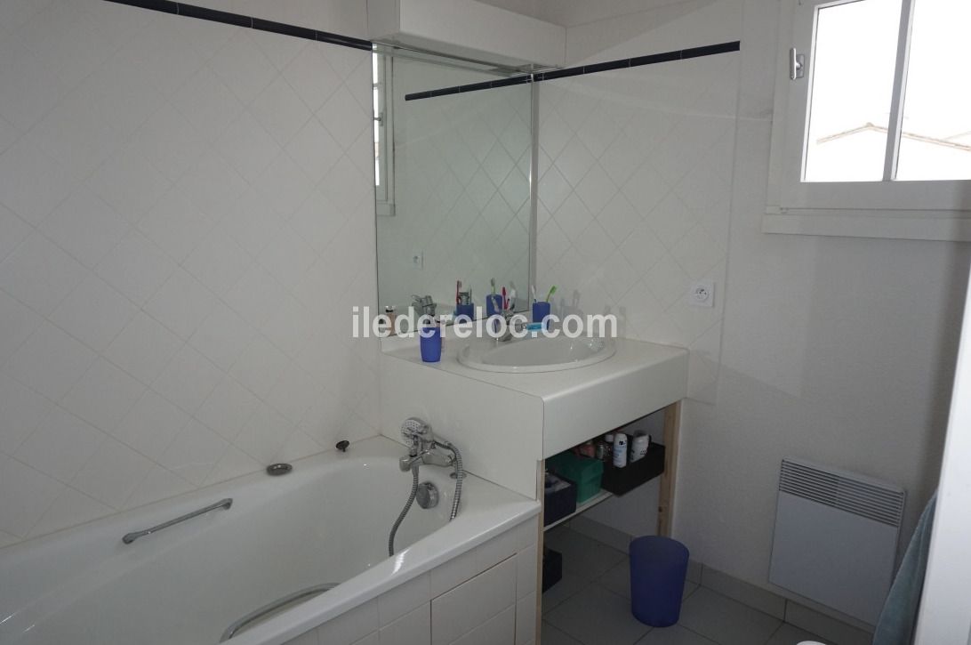 Photo 8 : NC d'une maison situ&eacute;e &agrave; La Couarde-sur-mer, &icirc;le de R&eacute;.