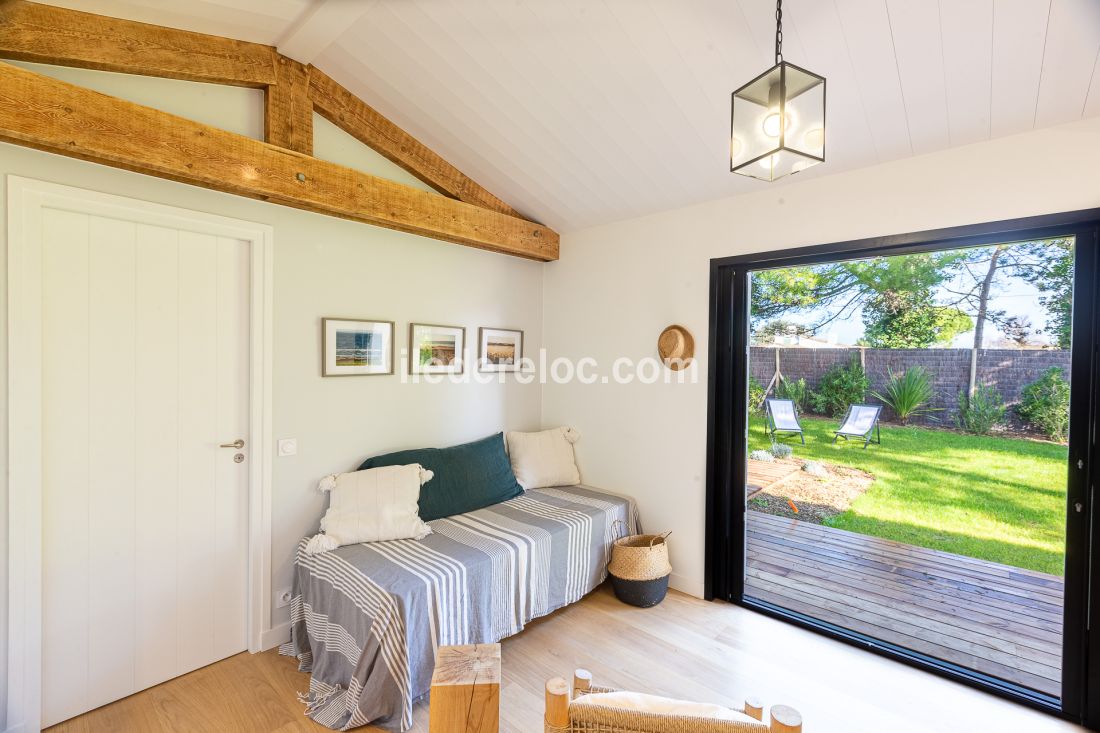 Photo 13 : NC d'une maison situ&eacute;e &agrave; Saint-Cl&eacute;ment-des-Baleines, &icirc;le de R&eacute;.