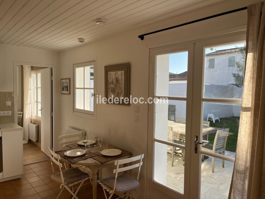 Photo 5 : SEJOUR d'une maison situ&eacute;e &agrave; Loix, &icirc;le de R&eacute;.