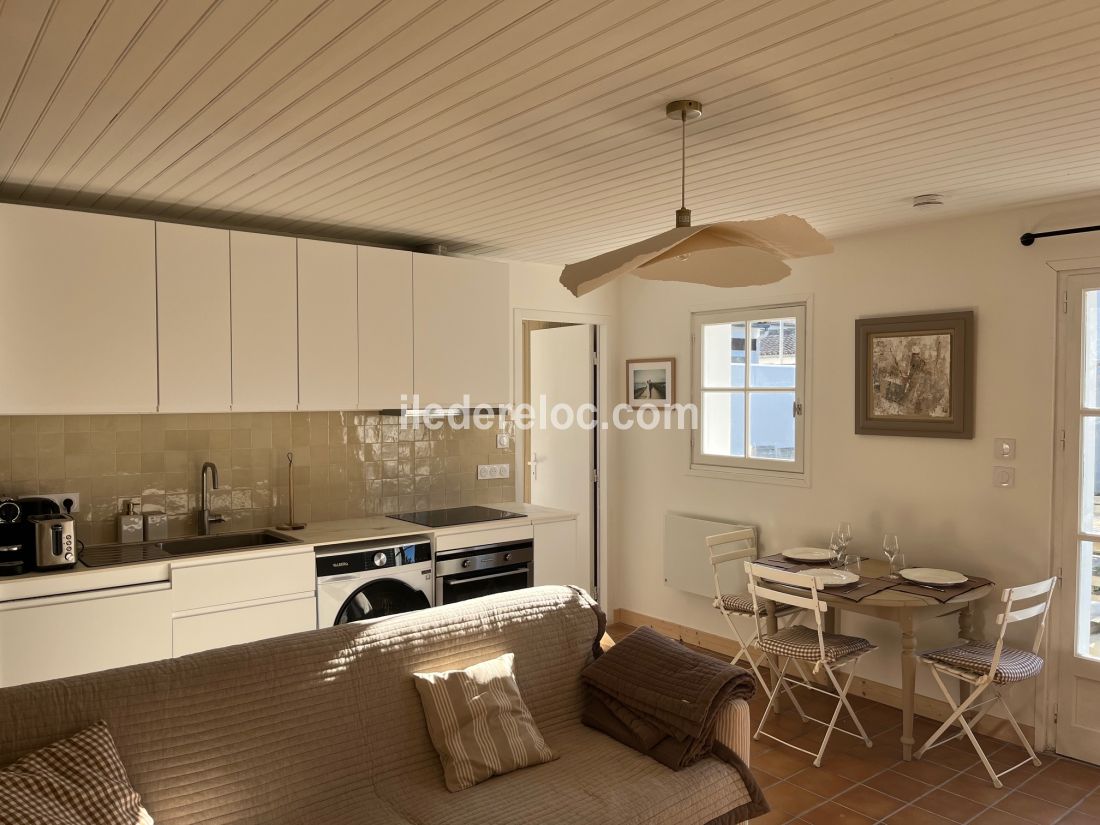 Photo 7 : SEJOUR d'une maison situ&eacute;e &agrave; Loix, &icirc;le de R&eacute;.