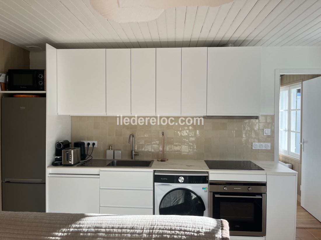 Photo 10 : CUISINE d'une maison situ&eacute;e &agrave; Loix, &icirc;le de R&eacute;.