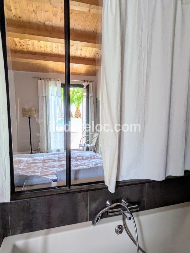 Photo 8 : NC d'une maison situ&eacute;e &agrave; Le Bois-Plage-en-R&eacute;, &icirc;le de R&eacute;.