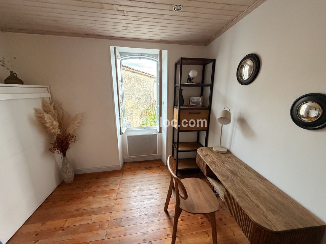 Photo 10 : NC d'une maison situ&eacute;e &agrave; La Flotte-en-R&eacute;, &icirc;le de R&eacute;.