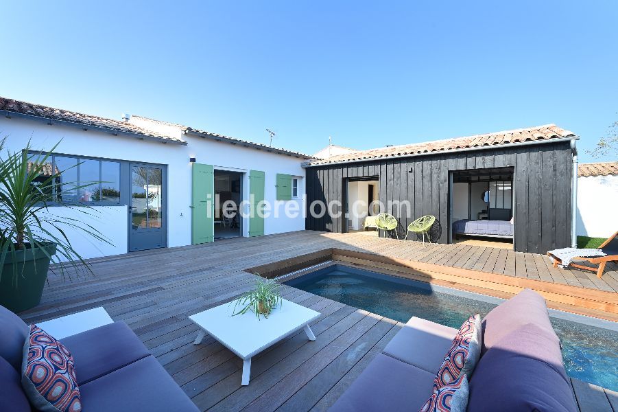 Photo 62 : TERRASSE d'une maison situ&eacute;e &agrave; Ars en R&eacute;, &icirc;le de R&eacute;.
