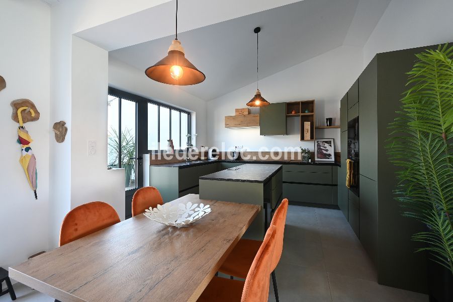 Photo 27 : CUISINE d'une maison situ&eacute;e &agrave; Ars en R&eacute;, &icirc;le de R&eacute;.