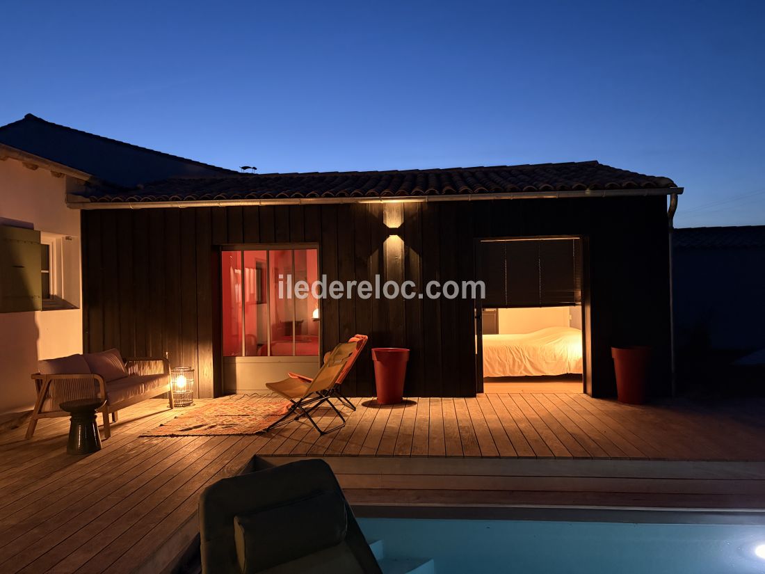 Photo 17 : EXTERIEUR d'une maison situ&eacute;e &agrave; Ars en R&eacute;, &icirc;le de R&eacute;.