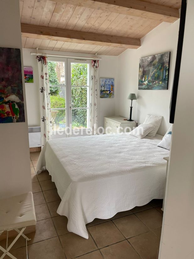 Photo 4 : NC d'une maison situ&eacute;e &agrave; Les Portes-en-R&eacute;, &icirc;le de R&eacute;.