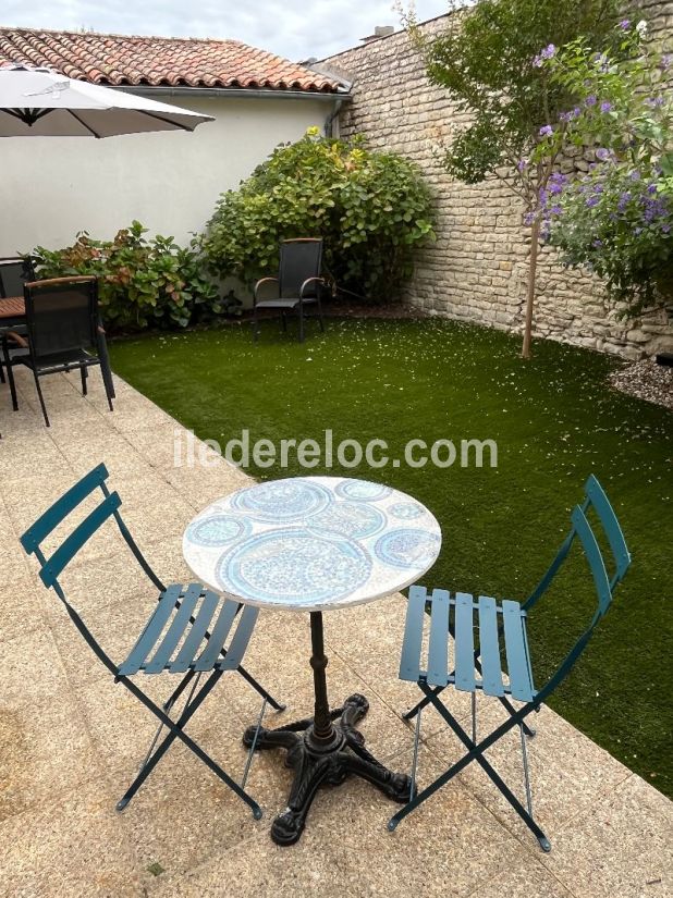 Photo 10 : JARDIN d'une maison situ&eacute;e &agrave; Saint-Martin-de-R&eacute;, &icirc;le de R&eacute;.