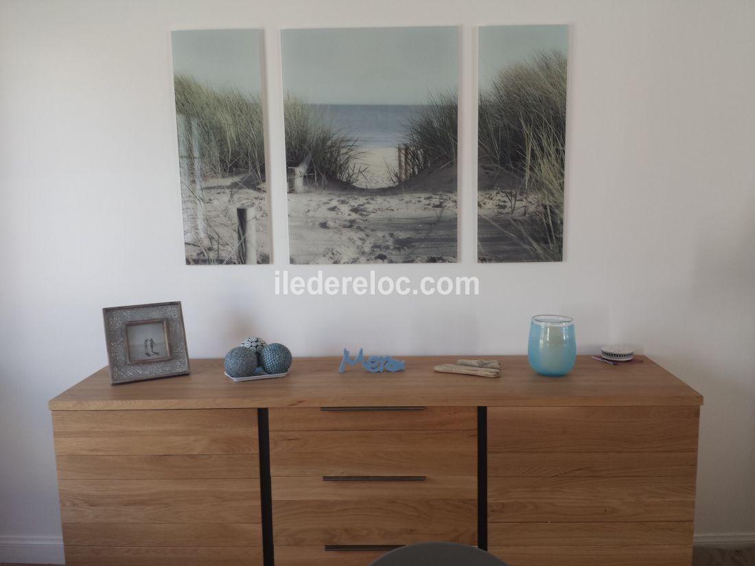 Photo 7 : SEJOUR d'une maison située à Sainte-Marie-de-Ré, île de Ré.