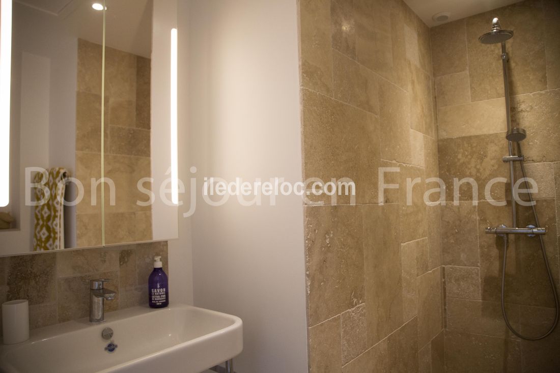 Photo 11 : NC d'une maison situ&eacute;e &agrave; La Couarde-sur-mer, &icirc;le de R&eacute;.