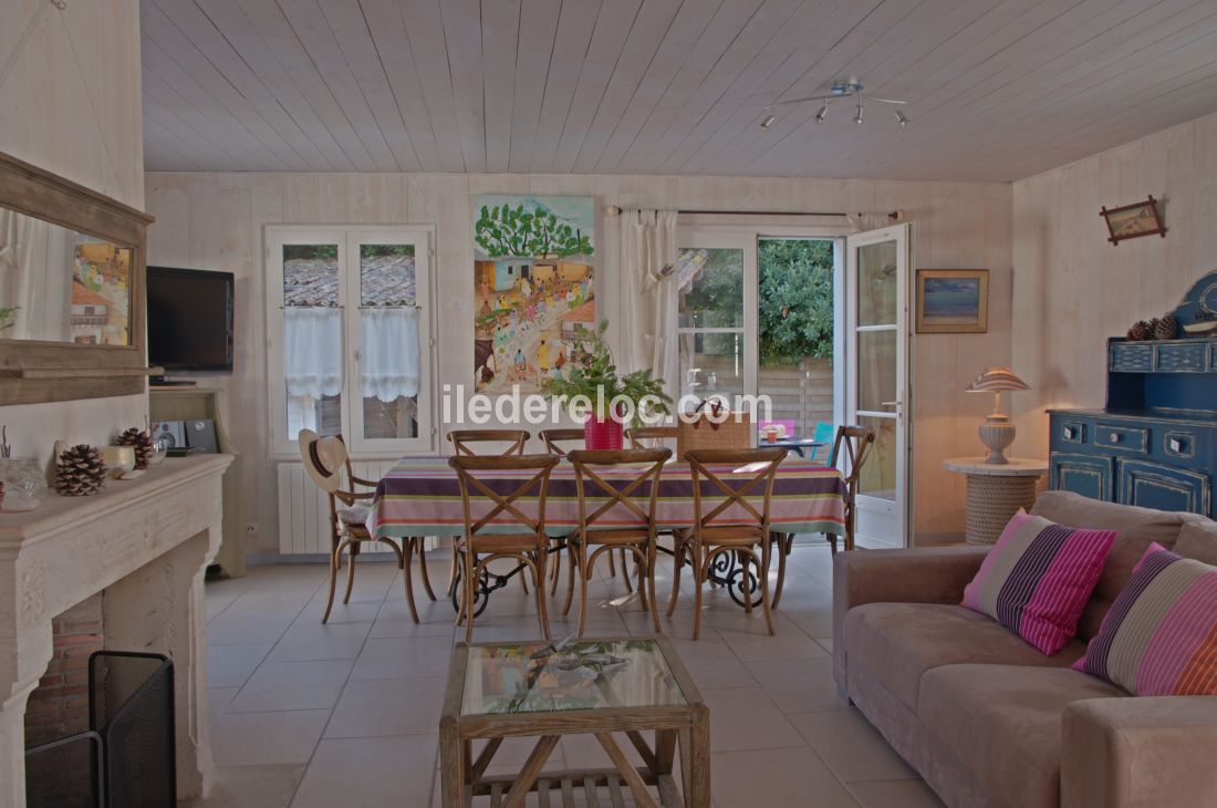 Photo 9 : NC d'une maison situ&eacute;e &agrave; Sainte-Marie-de-R&eacute;, &icirc;le de R&eacute;.