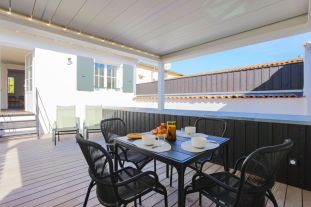 Ile de R&eacute;:Appartement atypique à 50 m du port avec parking