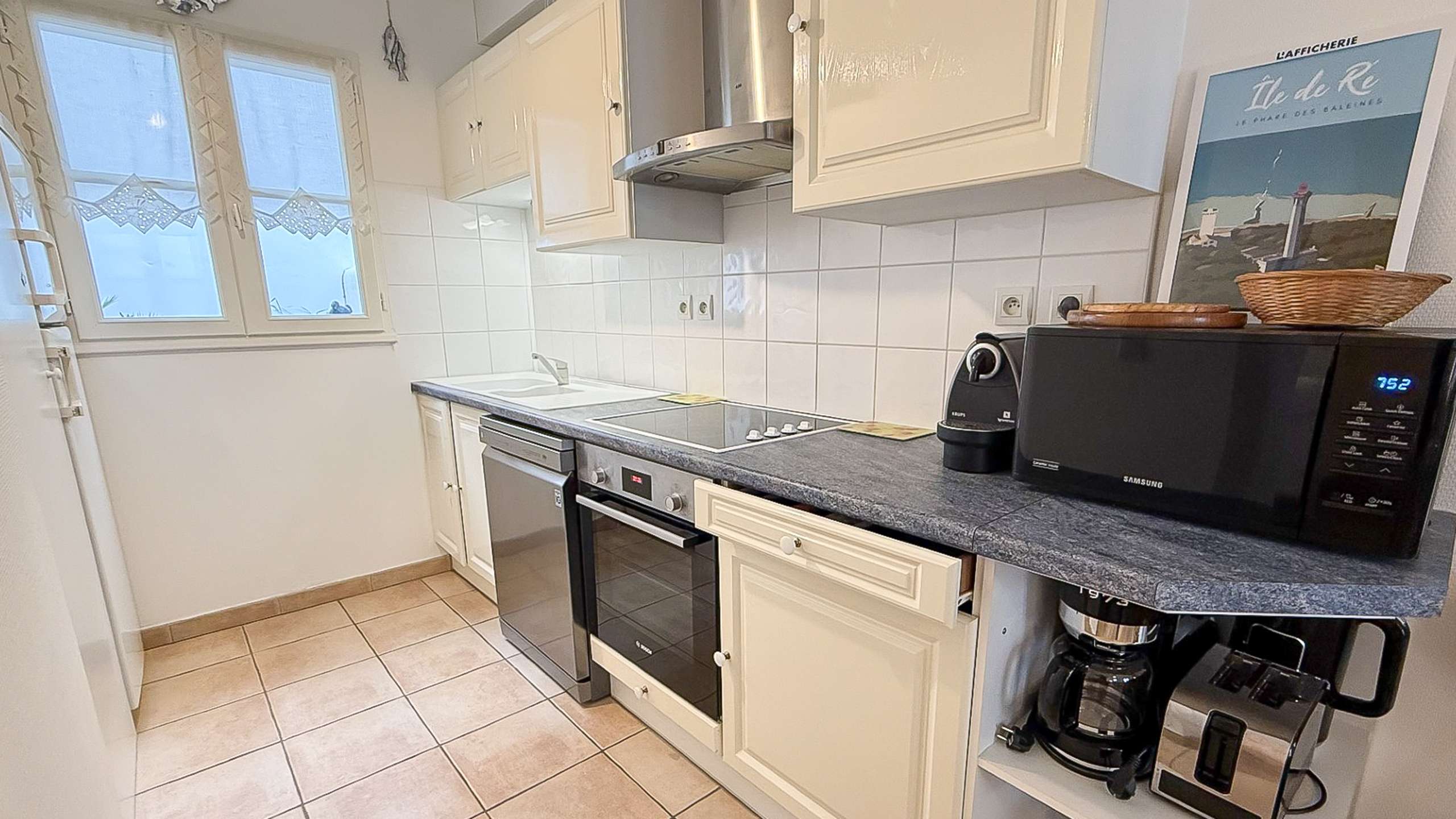 Photo 5 :  d'une maison situ&eacute;e &agrave; Saint-Martin-de-R&eacute;, &icirc;le de R&eacute;.