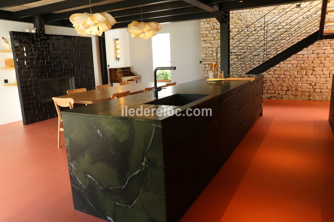 Photo 14 : NC d'une maison situ&eacute;e &agrave; Ars en R&eacute;, &icirc;le de R&eacute;.