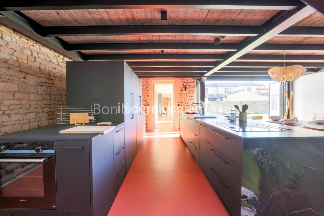 Photo 6 : NC d'une maison situ&eacute;e &agrave; Saint-Cl&eacute;ment-des-Baleines, &icirc;le de R&eacute;.