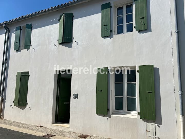 Photo 19 : EXTERIEUR d'une maison situ&eacute;e &agrave; La Flotte-en-R&eacute;, &icirc;le de R&eacute;.