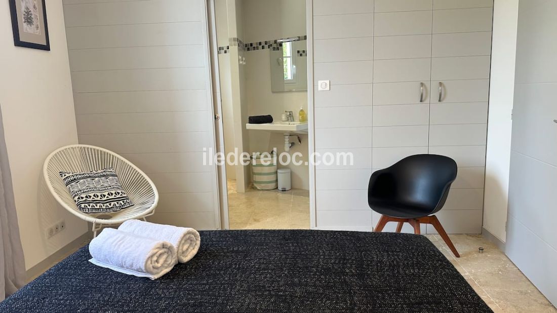 Photo 12 : NC d'une maison situ&eacute;e &agrave; Rivedoux-Plage, &icirc;le de R&eacute;.