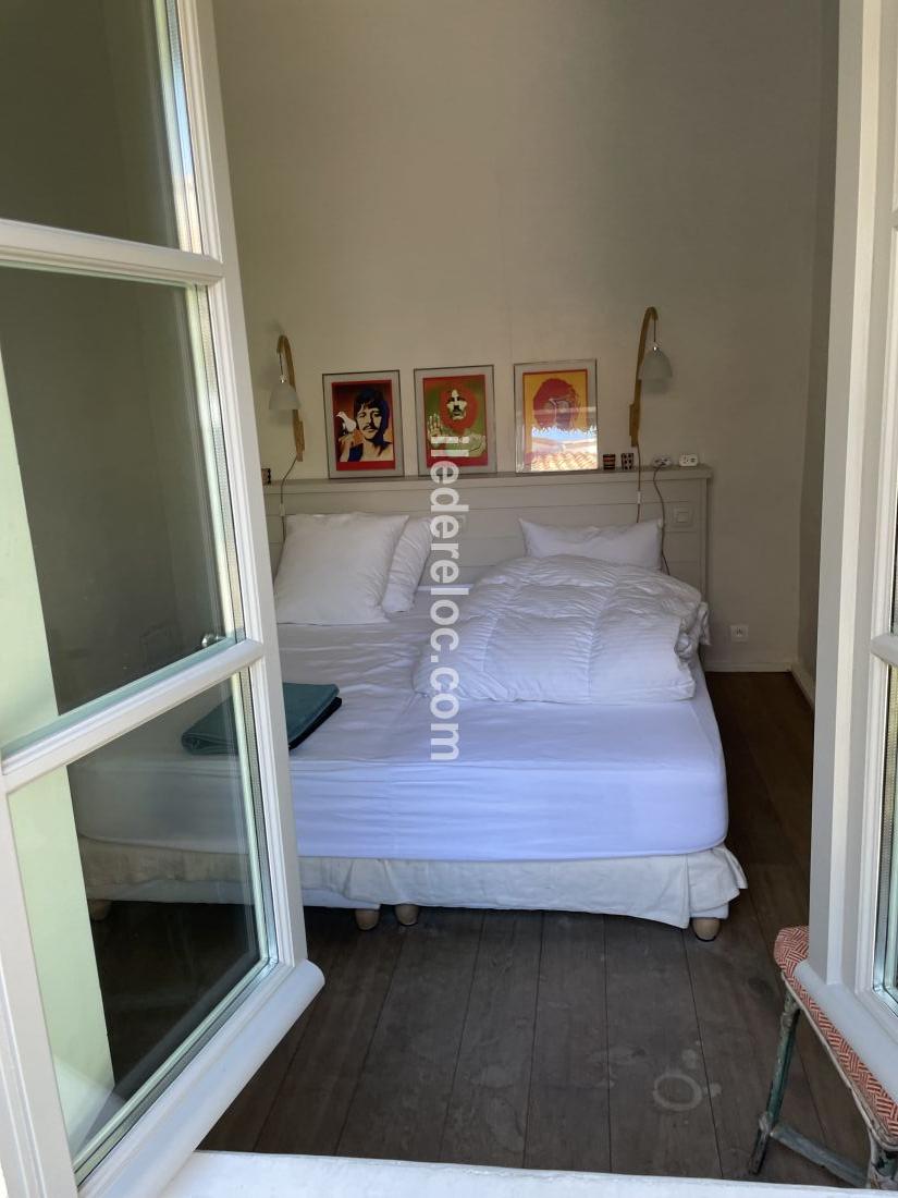 Photo 11 : NC d'une maison situ&eacute;e &agrave; Ars en R&eacute;, &icirc;le de R&eacute;.