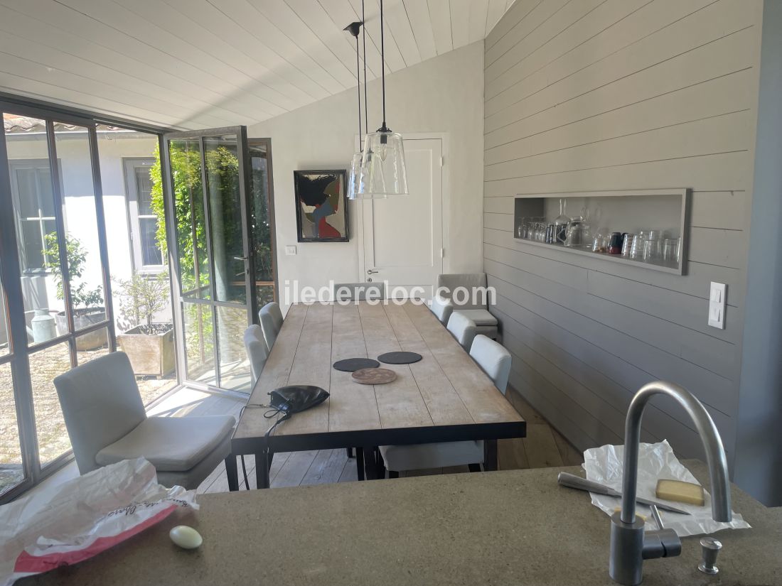 Photo 4 : NC d'une maison situ&eacute;e &agrave; Ars en R&eacute;, &icirc;le de R&eacute;.