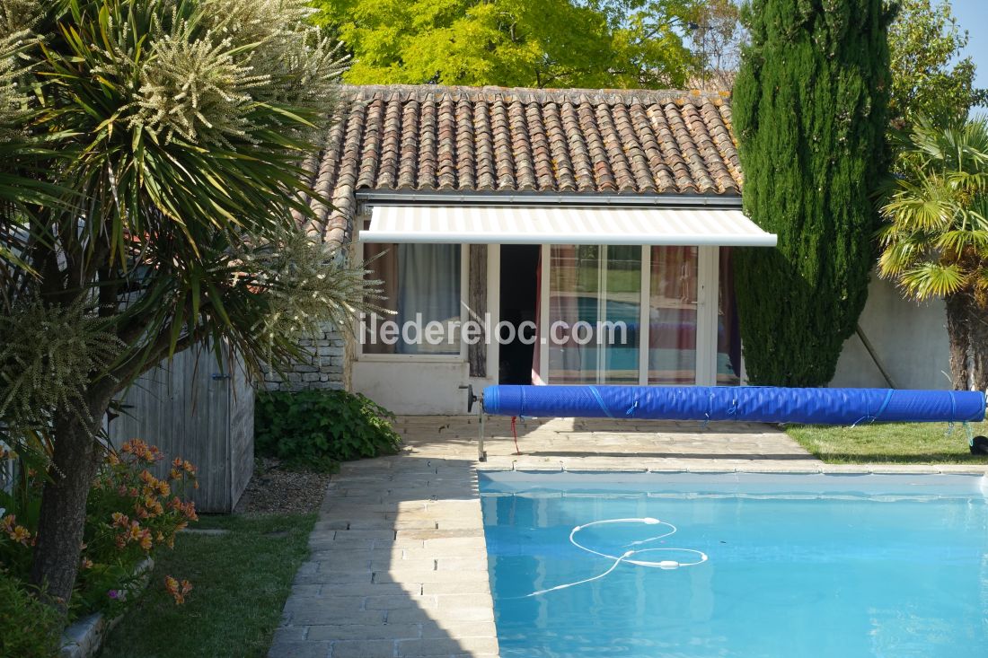 Photo 45 : CHAMBRE d'une maison situ&eacute;e &agrave; Saint-Martin-de-R&eacute;, &icirc;le de R&eacute;.