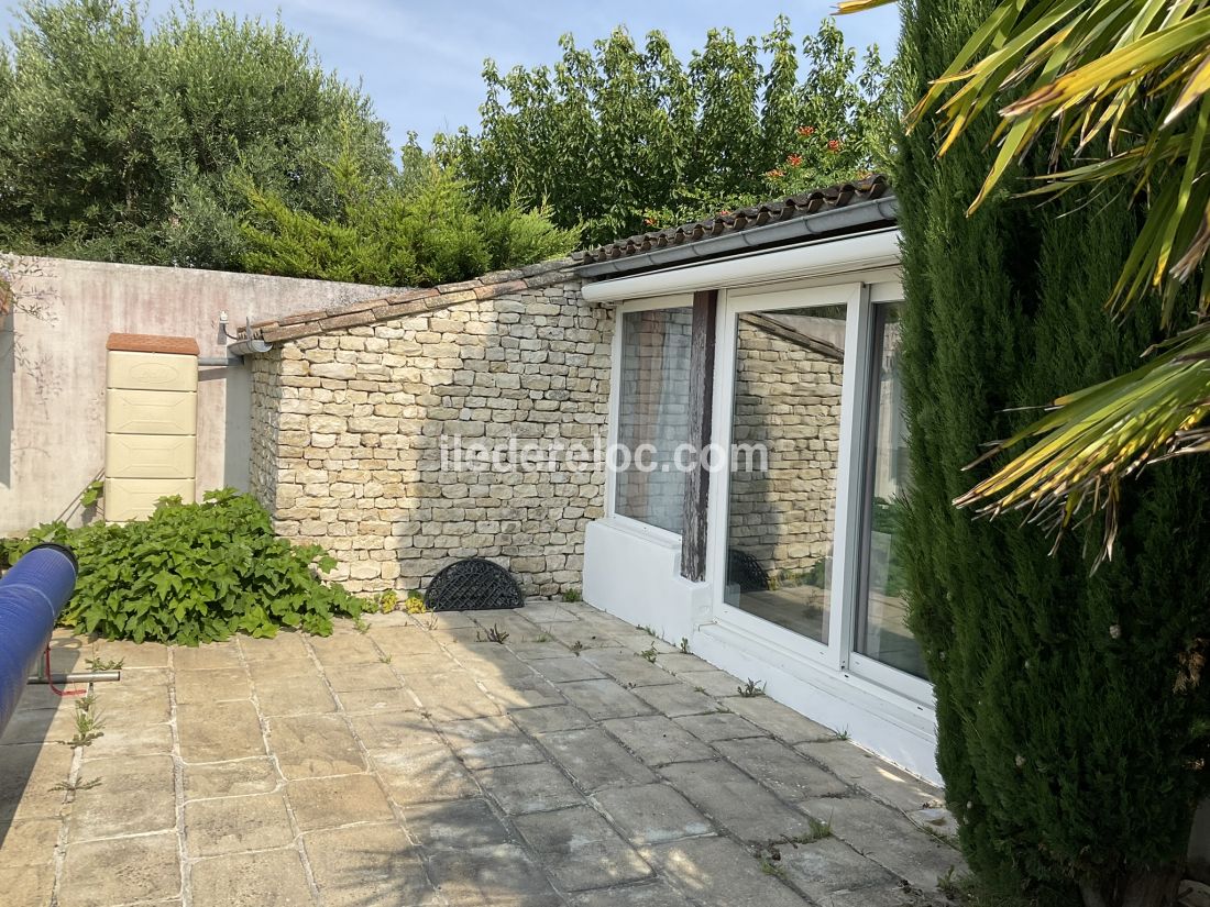 Photo 46 : CHAMBRE d'une maison situ&eacute;e &agrave; Saint-Martin-de-R&eacute;, &icirc;le de R&eacute;.