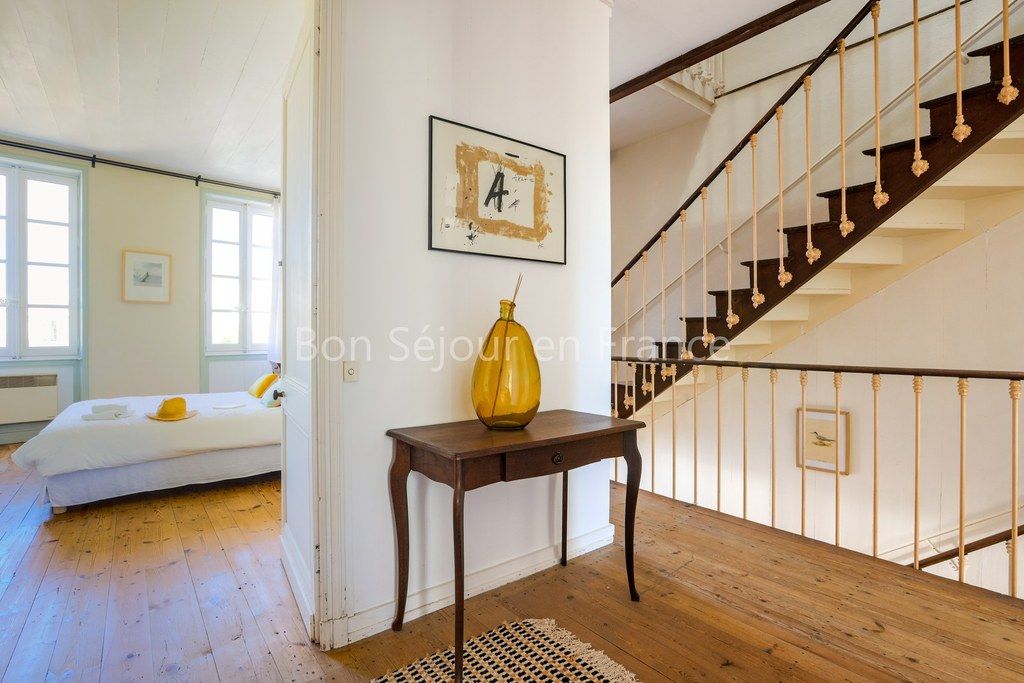 Photo 16 : NC d'une maison situ&eacute;e &agrave; Saint-Martin-de-R&eacute;, &icirc;le de R&eacute;.