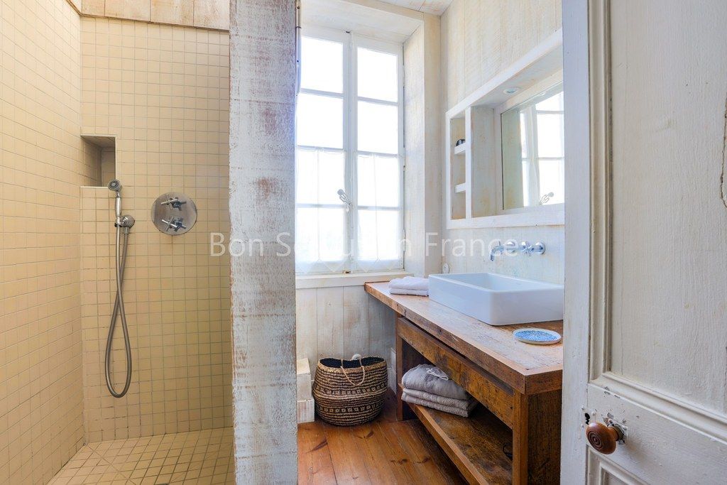 Photo 20 : NC d'une maison situ&eacute;e &agrave; Saint-Martin-de-R&eacute;, &icirc;le de R&eacute;.