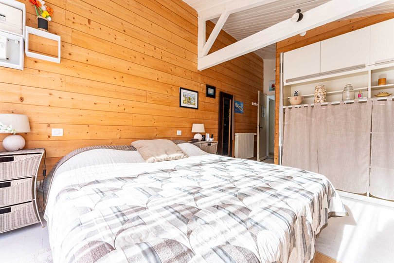 Photo 15 :  d'une maison situ&eacute;e &agrave; Le Bois-Plage-en-R&eacute;, &icirc;le de R&eacute;.