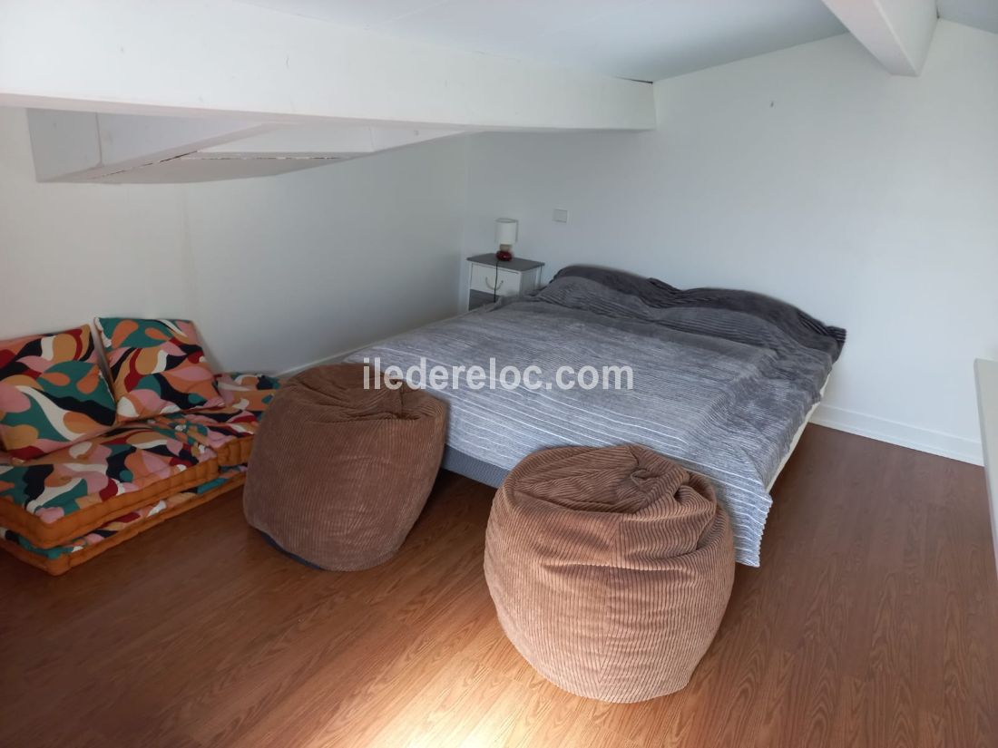 Photo 6 : MEZZANINE d'une maison situ&eacute;e &agrave; Les Portes-en-R&eacute;, &icirc;le de R&eacute;.