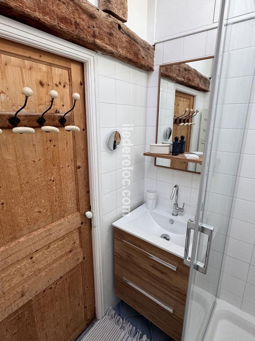 Photo 17 : NC d'une maison situ&eacute;e &agrave; Ars en R&eacute;, &icirc;le de R&eacute;.