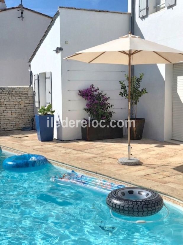 Photo 5 : EXTERIEUR d'une maison situ&eacute;e &agrave; La Couarde-sur-mer, &icirc;le de R&eacute;.