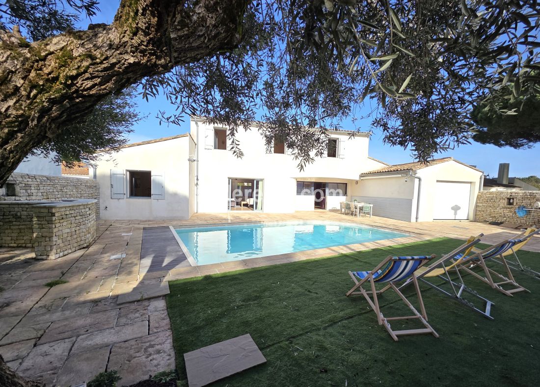Photo 41 : EXTERIEUR d'une maison situ&eacute;e &agrave; La Couarde-sur-mer, &icirc;le de R&eacute;.