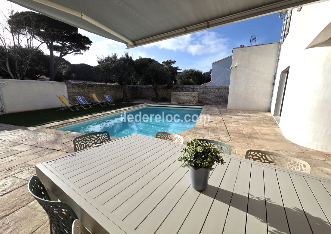 Photo 6 : TERRASSE d'une maison situ&eacute;e &agrave; La Couarde-sur-mer, &icirc;le de R&eacute;.