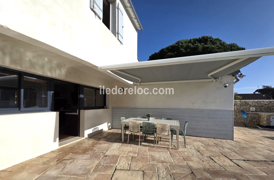 Photo 5 : TERRASSE d'une maison situ&eacute;e &agrave; La Couarde-sur-mer, &icirc;le de R&eacute;.