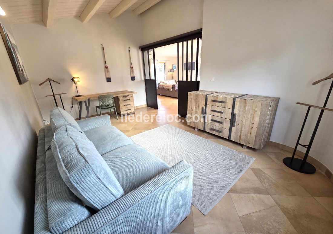 Photo 16 : BUREAU d'une maison situ&eacute;e &agrave; La Couarde-sur-mer, &icirc;le de R&eacute;.