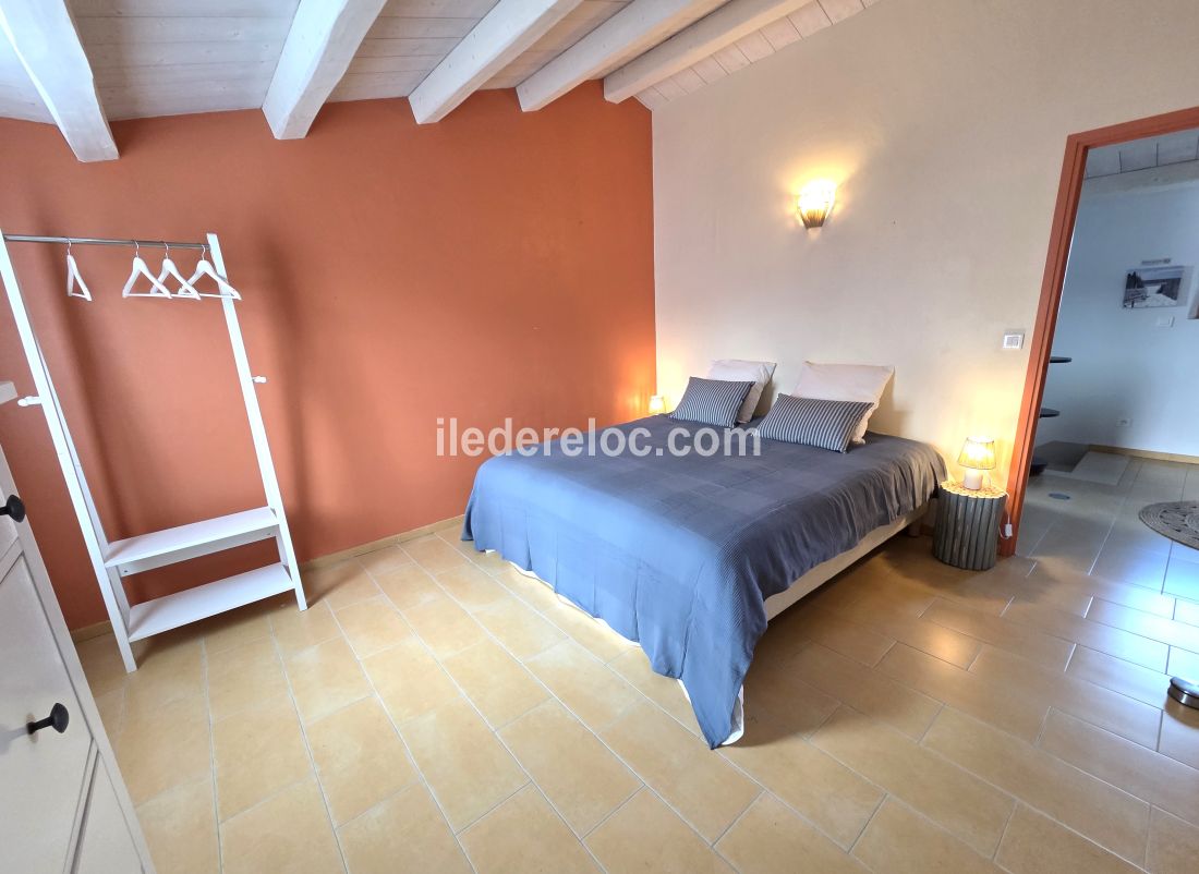 Photo 31 : CHAMBRE d'une maison situ&eacute;e &agrave; La Couarde-sur-mer, &icirc;le de R&eacute;.