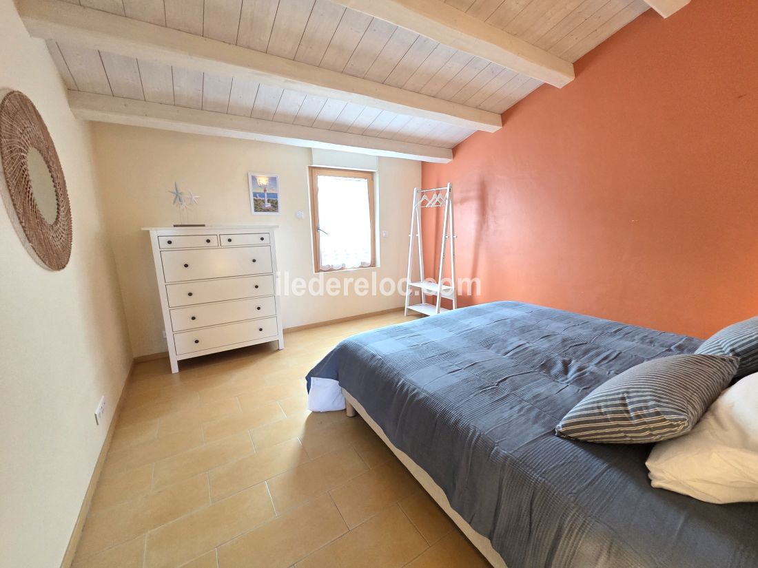 Photo 30 : CHAMBRE d'une maison situ&eacute;e &agrave; La Couarde-sur-mer, &icirc;le de R&eacute;.