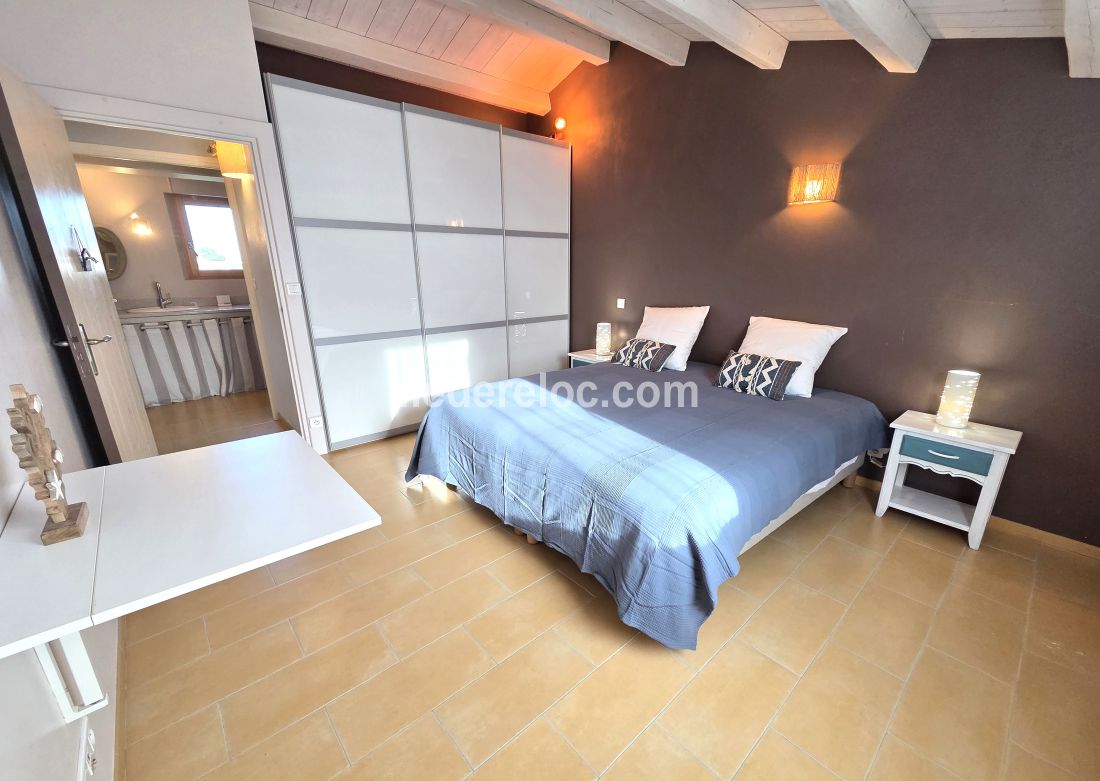 Photo 36 : CHAMBRE d'une maison situ&eacute;e &agrave; La Couarde-sur-mer, &icirc;le de R&eacute;.