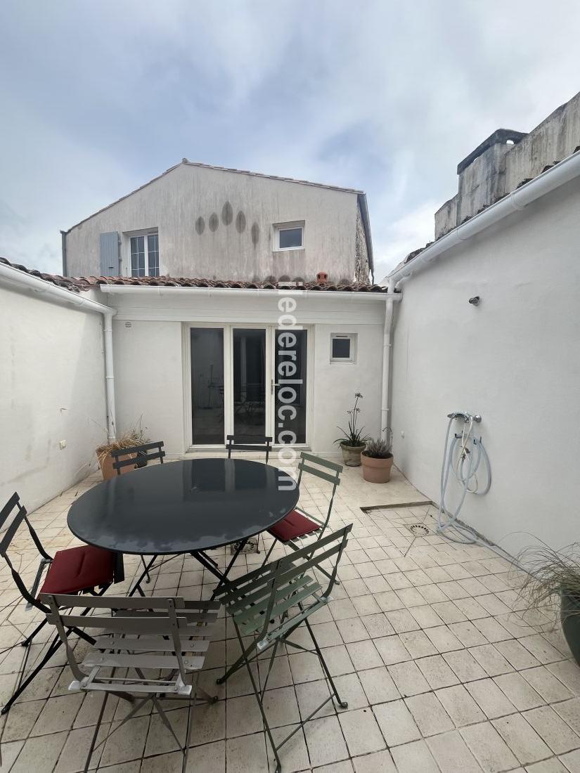 Photo 9 : NC d'une maison situ&eacute;e &agrave; Saint-Cl&eacute;ment-des-Baleines, &icirc;le de R&eacute;.